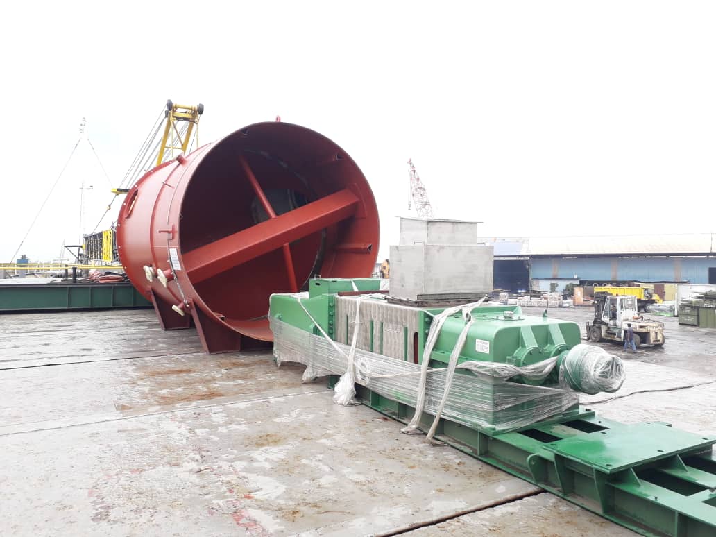 heavy lift crane malaysia